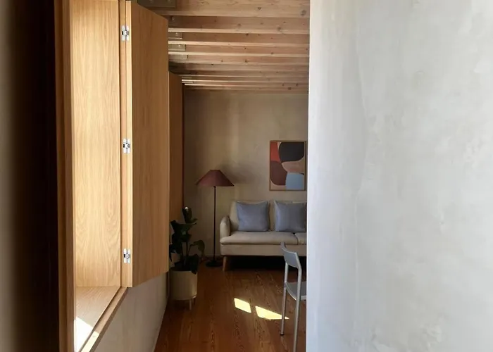 O Poleiro - Modern Living Лиссабон