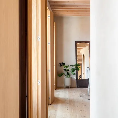 O Poleiro - Modern Living Lisbon